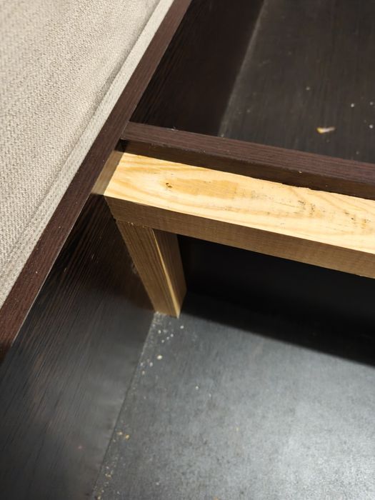 БЕСПЛАТНО. Диван в отличном состоянии