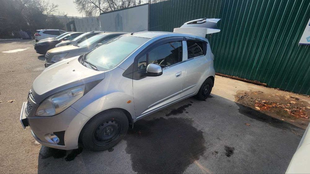 Продается машина. Свой Spark