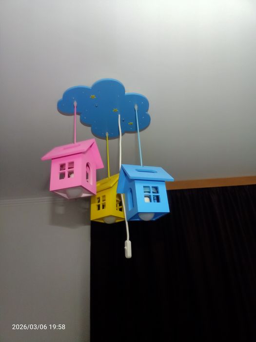 Lustra corp iluminat camera copii