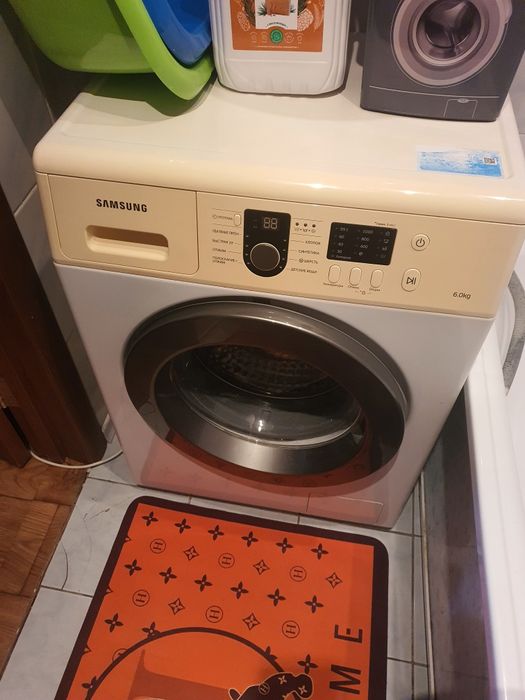 Продам стиральную машинку