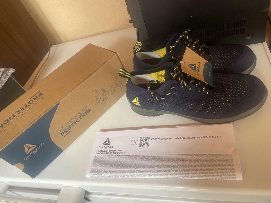 Pantofi Delta plus marimea 40