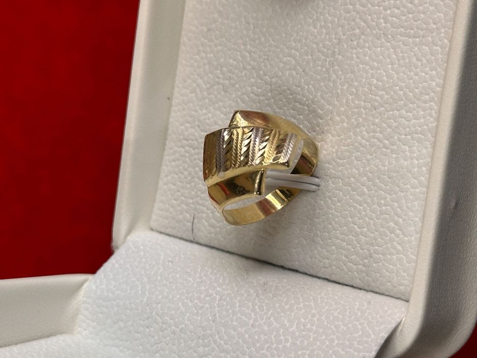 ТОП ОФЕРТА! Златен пръстен 14К 1.94 гр. – Darg Group