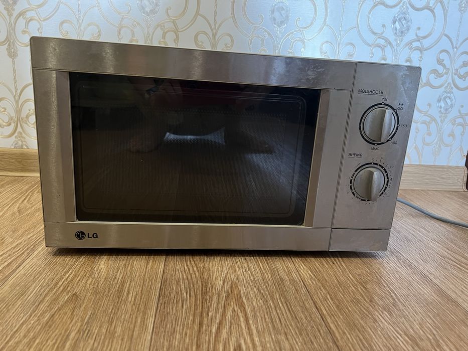 Продам микроволновую печь