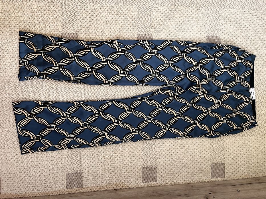 Сатенен панталон Mango