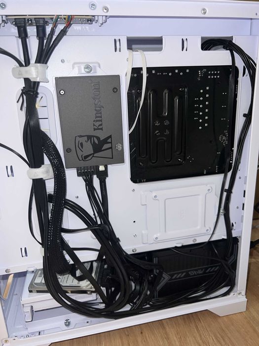 Геймърски компютър - RYZEN,RTX, 16GB RAM