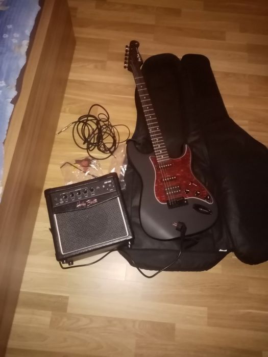 Vand full set chitara electronica harely benton