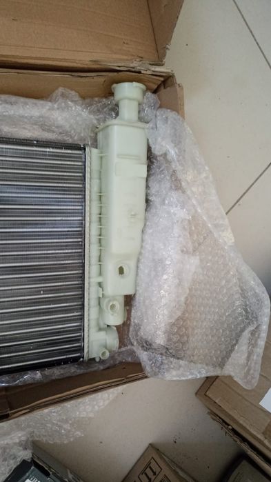 Радиатор Peugeot 405