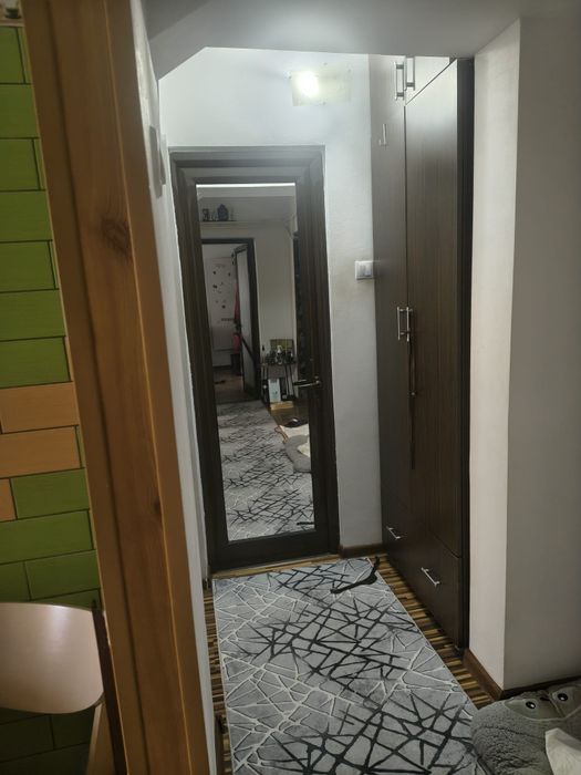 Vind apartament 2 camere confort 1