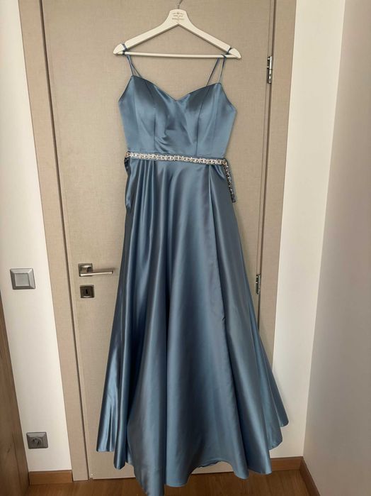 Официална бална рокля