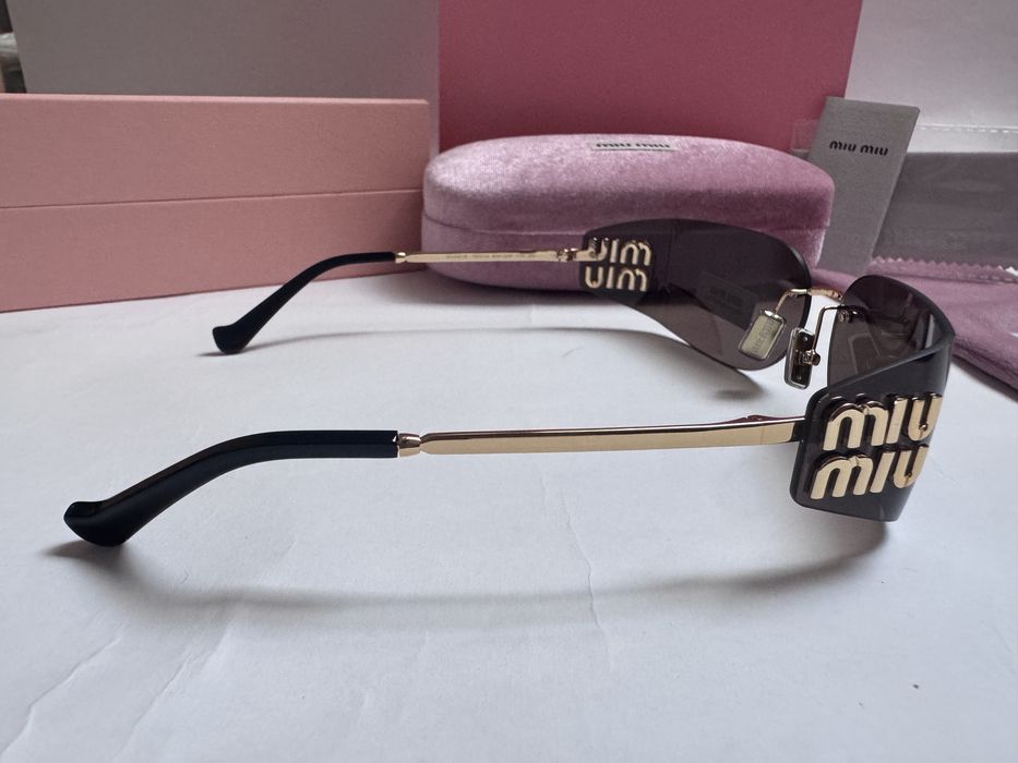 Ochelari de soare Miu Miu MUA51S 75-14 110, Noi