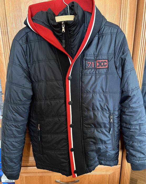 Продам куртку на мальчика