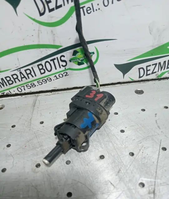 Pompita lichid parbriz Ford Focus 2004 1.6 TDCi MT (109 hp)