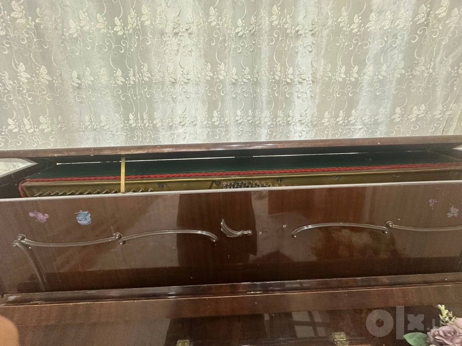 Pianino juda ham ajoyib yangidek narxi kelishiladi