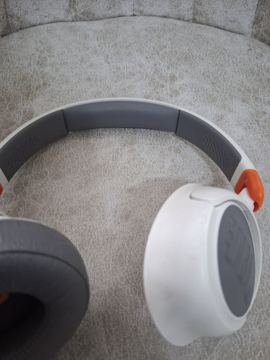 Casti bluetooth JBL model JR460 NC