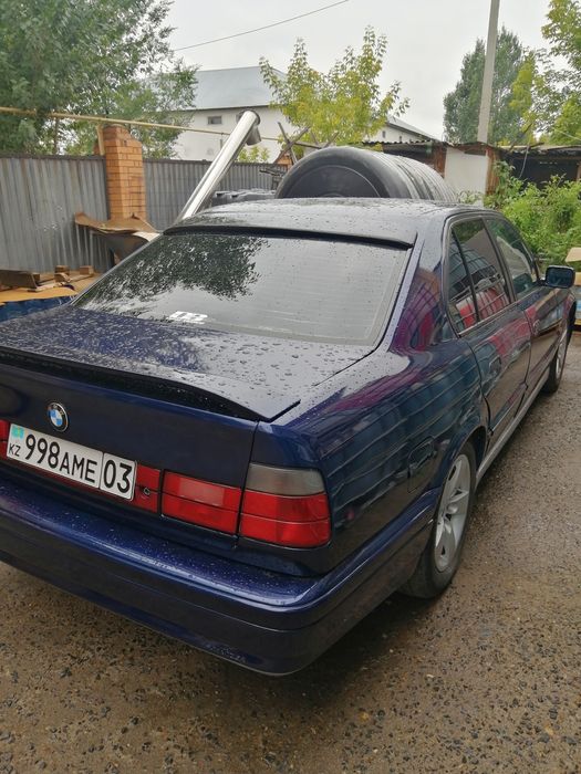 Продам BMW . 1994год