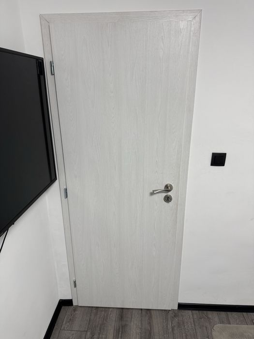 Интериорна врата