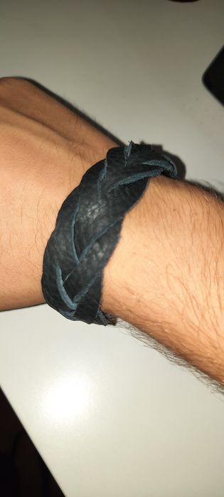 Brățări împletite din piele naturală