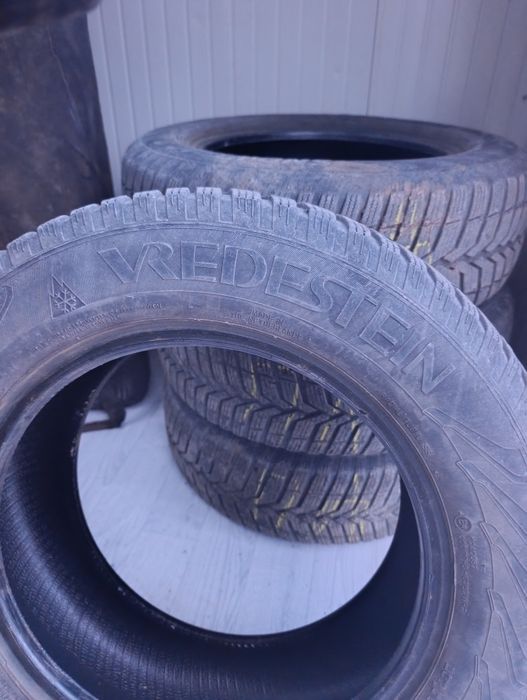 Зимни гуми 4бр- Vredestein 195/65/15