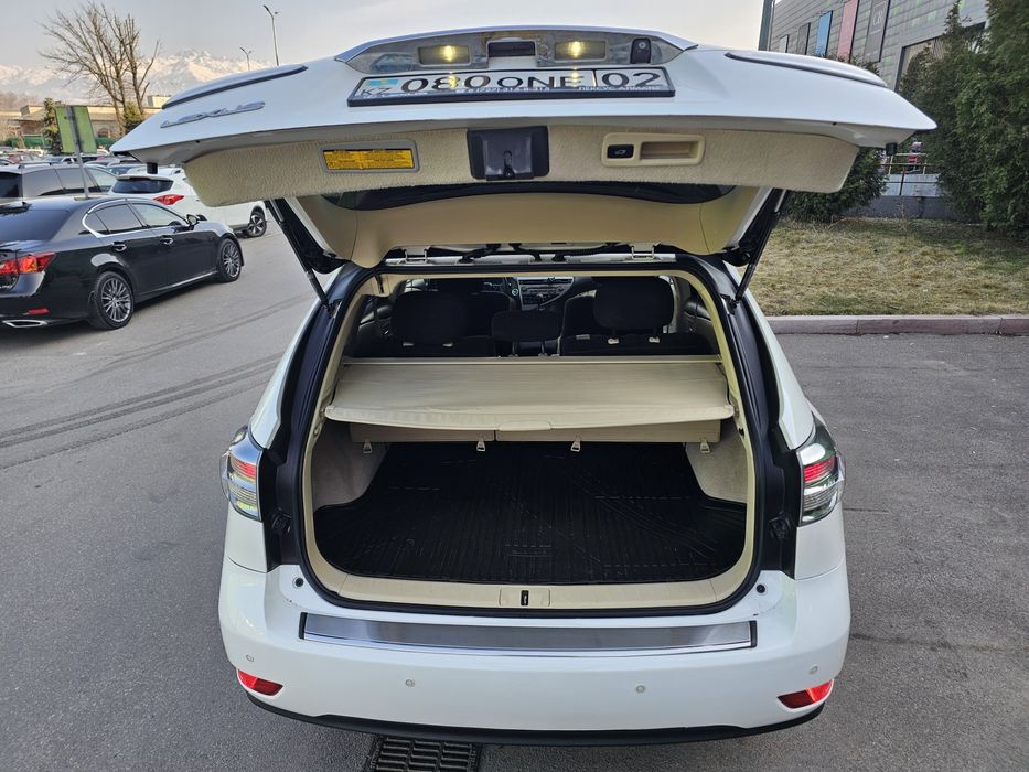 Шикарный LEXUS RX350 рестайлинг