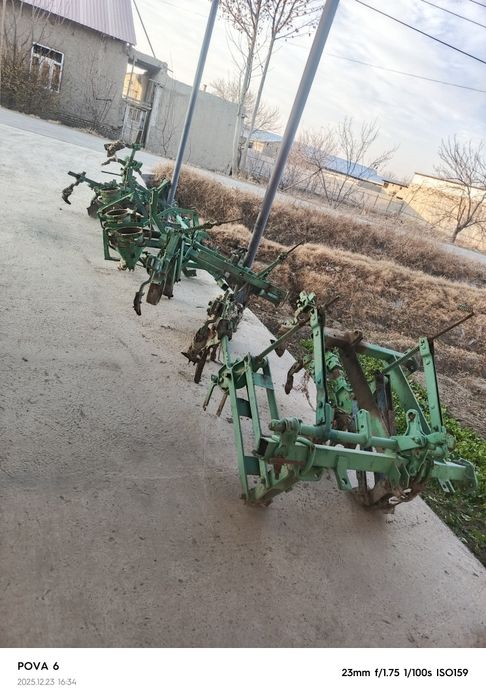 Kutivator srocha sotiladi