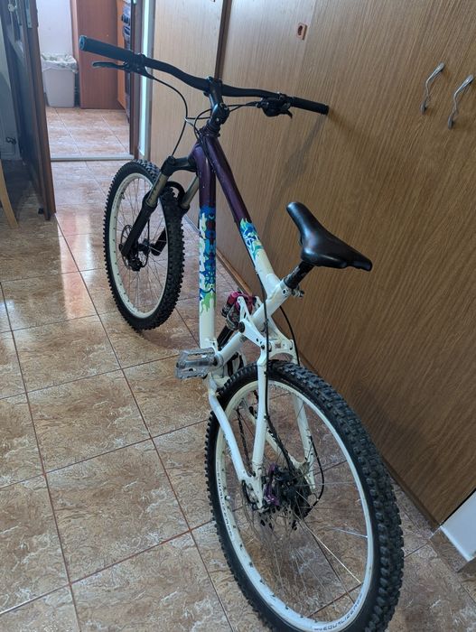 Kona bass 26" stare buna