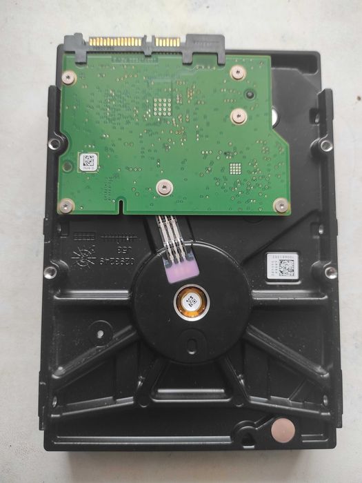Seagate 2TB, 3185 часов наработка