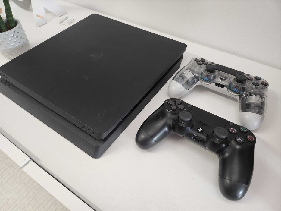 Play Station 4  500GB