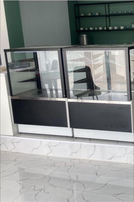 Витринный холодильник