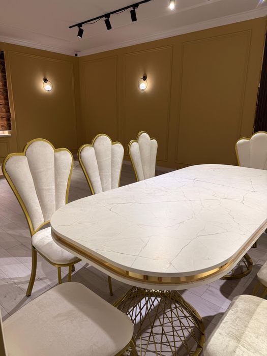 Элитный обеденный стол с комплектом стульев!!!