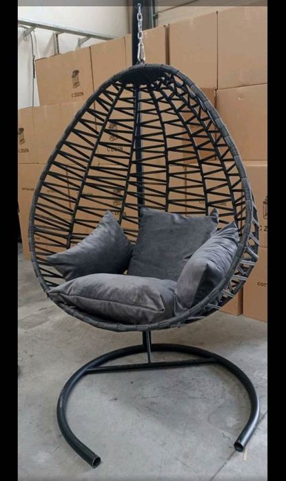 Ново зареждане мебели