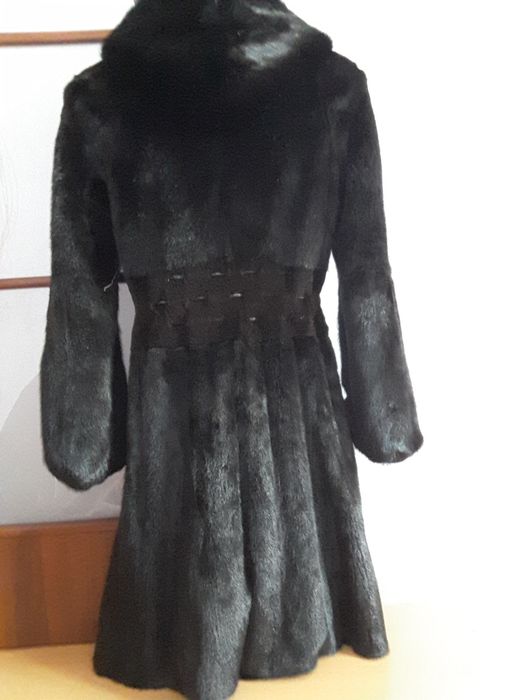 Красивая Норковая шуба