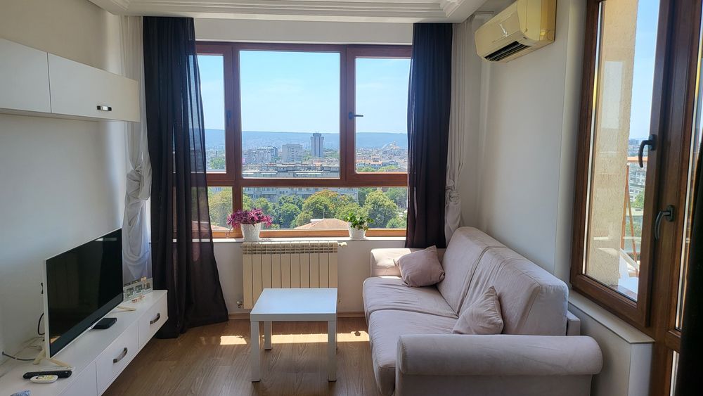 Тристаен 160кв във Варна 115-Собственик