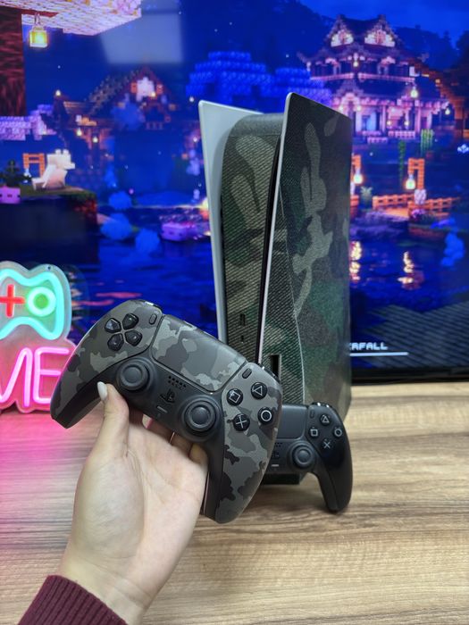 PlayStation 5 Fat с 2 геймпадами, в подарок 10 игр