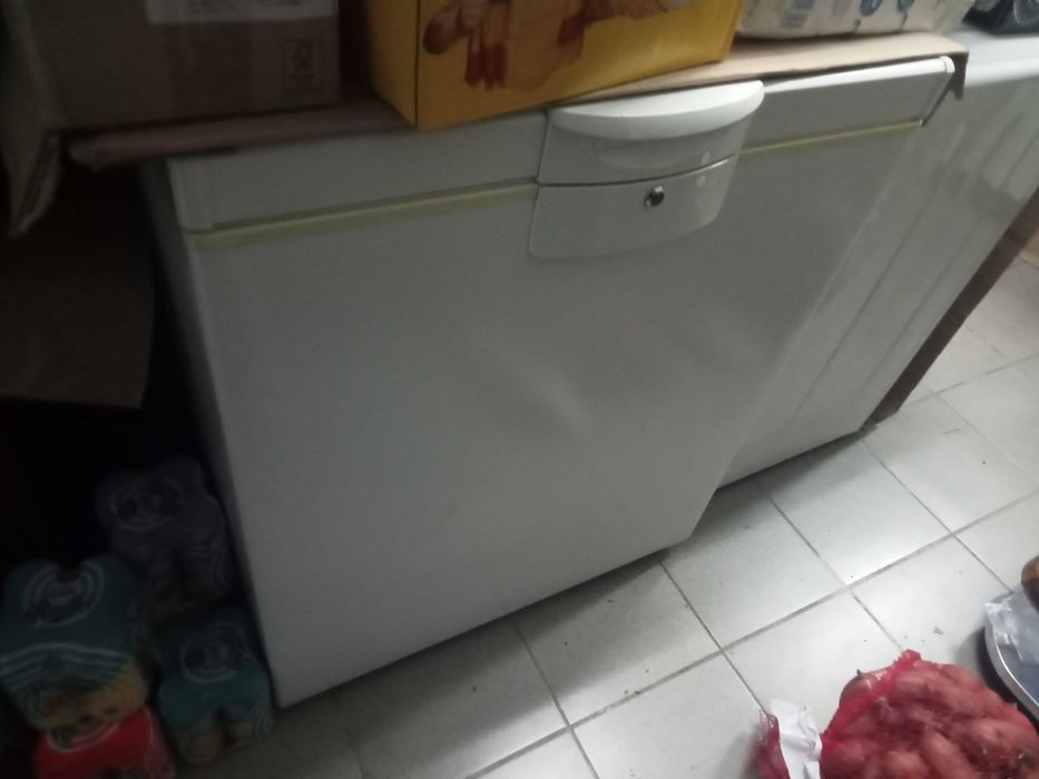Frigidere mici si congelatoare cu sertare sau capac