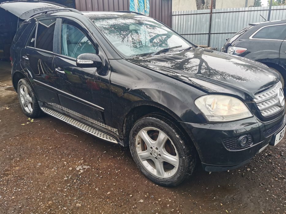 Usa dreapta fata-spate ML w164 2006