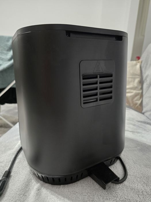 Friteuza Braun in garantie ca nou
HF3030