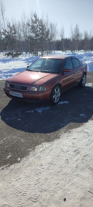 Ауди А4 автомат 2.6