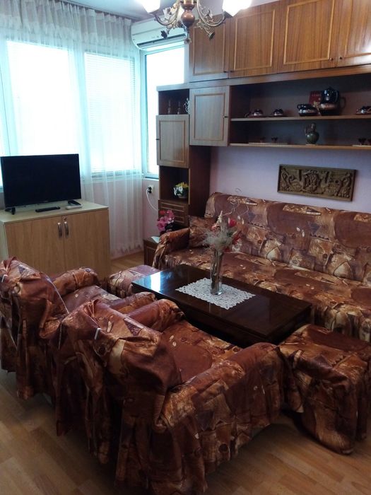 Самостоятелен апартамент за почивка "Панорамна гледка"
