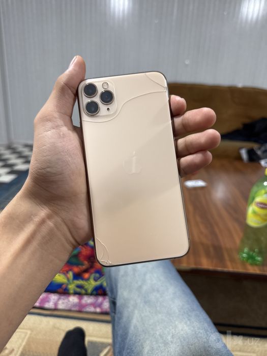 Iphone 11 pro max оркаси синган