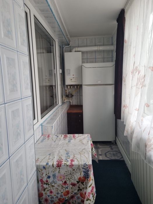 Inchiriez apartament 2 camere semidecomandat tiglina 3
