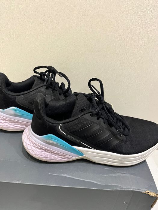 Маратонки Adidas response 38