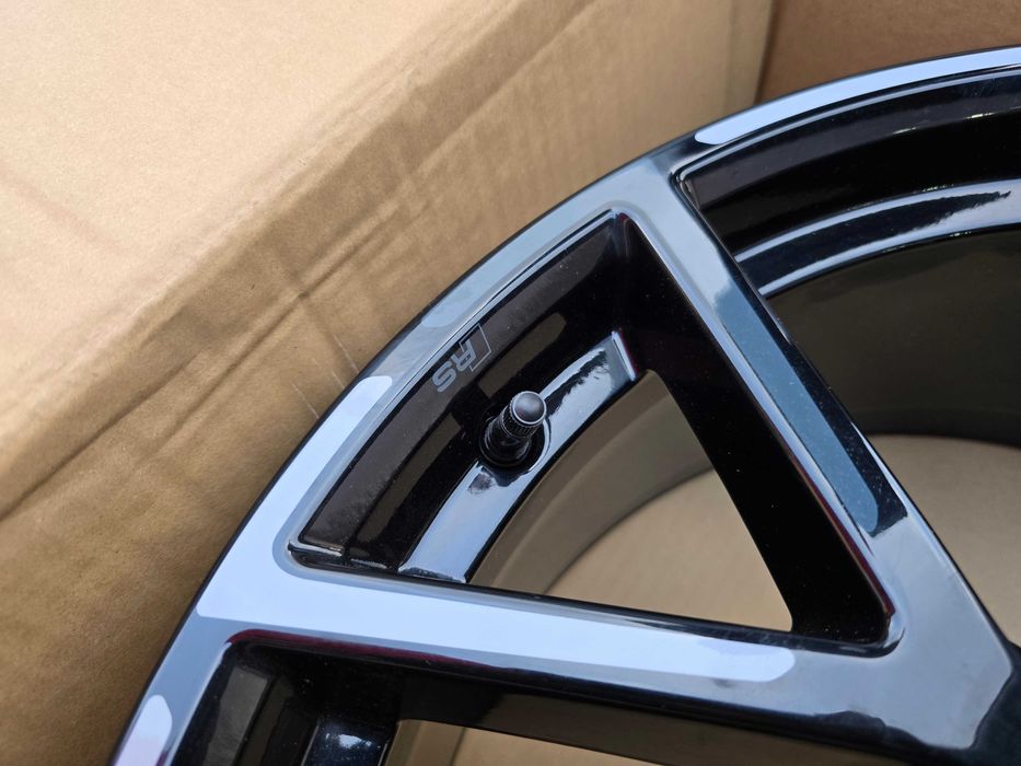 Jante OEM Audi RS3 8Y 19