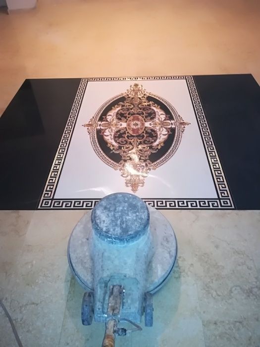 Șlefuit și lustruit mozaic marmură și granit