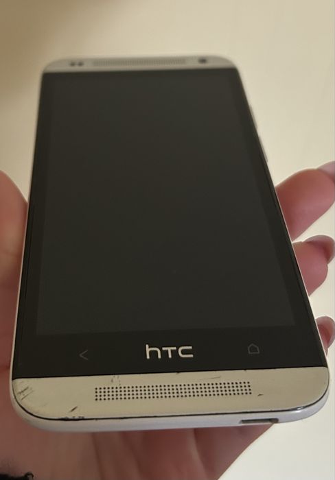 Телефон HTC Desire 601
