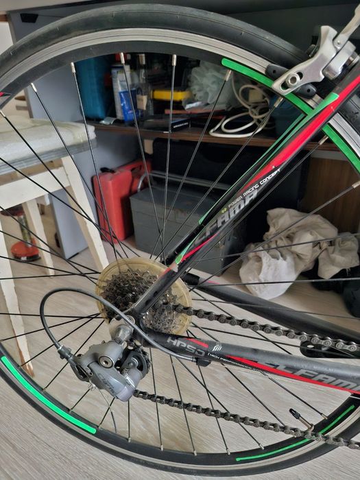 Велосипед спортивный шоссейный