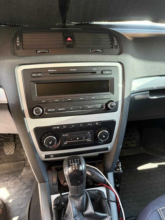 Vând SKODA Octavia II Facelift