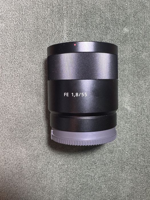 Vand Obiective Sony Zeiss Sonnar T 55mm 1.8 . Si sony 35 mm 1.8 Full frame  ambele montura sony e.