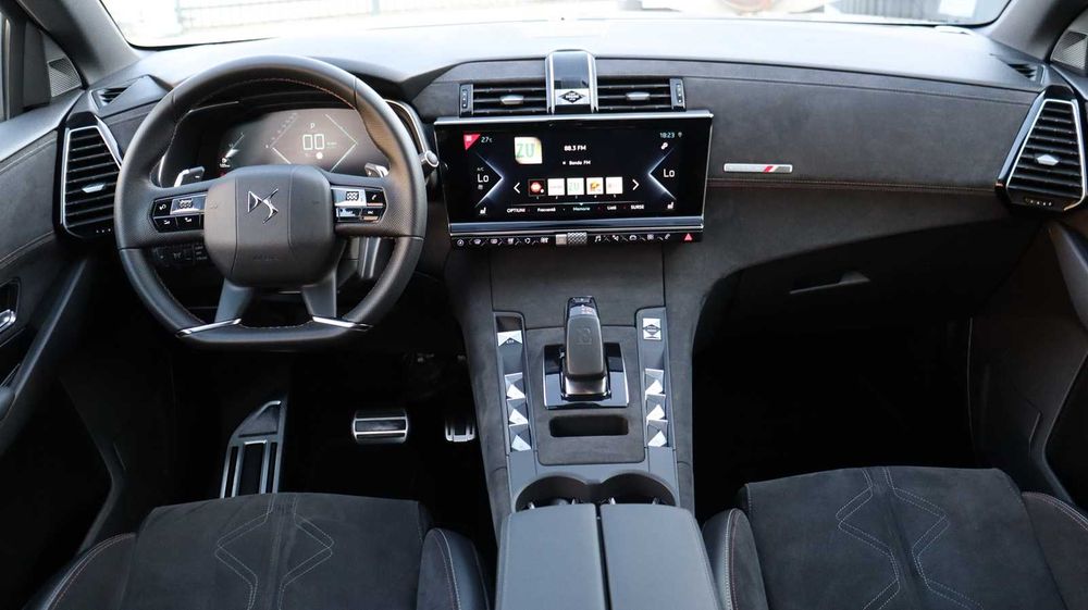 DS 7 Crossback / 2021 / 300 CP / 4X4 / Performance Line / Incalzire / Full LED / Lane /Incalzire Parbriz / Jante 19