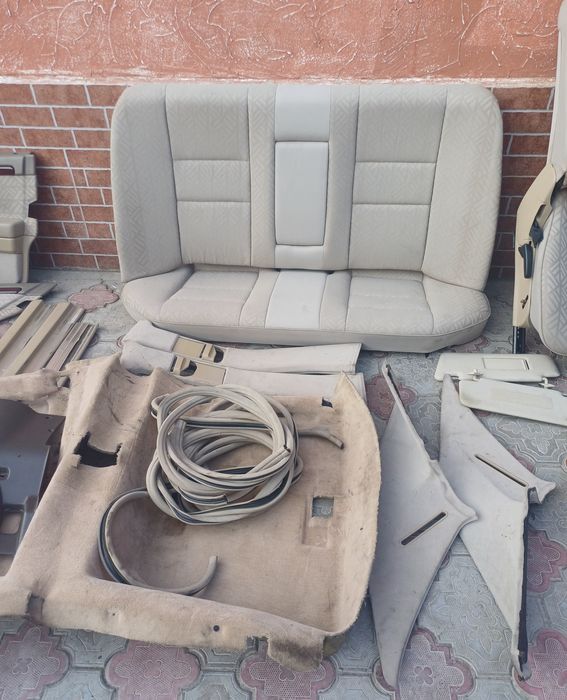 Салон на месрседес w202