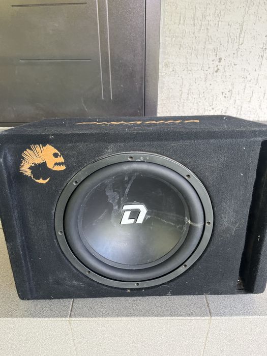 Продам саббуфер PIRANHA DL AUDIO